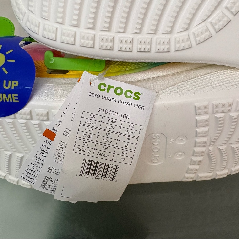New CROCS x Care Bears Crush Clog Light On Women's Size 7 Rainbow Pink Yellow - Picture 10 of 10